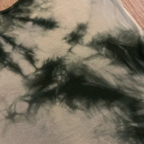 American Eagle Tie Dyed Top - Picture 7 of 7